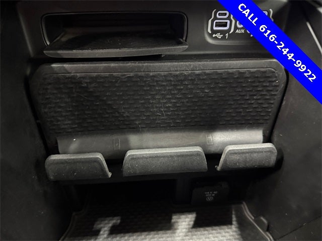 2021 RAM 1500 Big Horn/Lone Star 5.7 Liter V8 Hemi Quad Cab 4WD