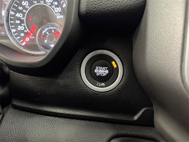 2021 RAM 1500 Big Horn/Lone Star 5.7 Liter V8 Hemi Quad Cab 4WD