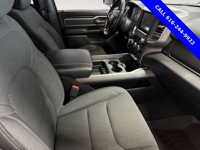 2021 RAM 1500 Big Horn/Lone Star 5.7 Liter V8 Hemi Crew Cab 4WD