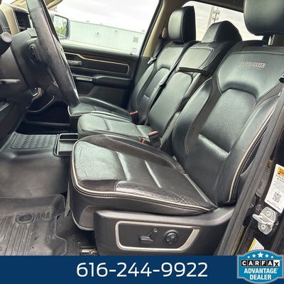 2019 RAM 1500 Laramie 5.7 Liter V8 Hemi Crew Ca 4WD
