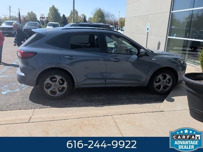 2023 Ford Escape Hybrid ST-Line Select 2.5 Liter AWD