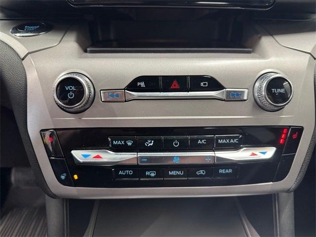 2023 Ford Explorer XLT 2.3 Liter EcoBoost 4WD