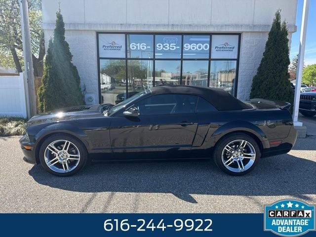 2007 Ford Mustang GT Premium 4.6 Liter V8 2D Convertible Manual Transmission