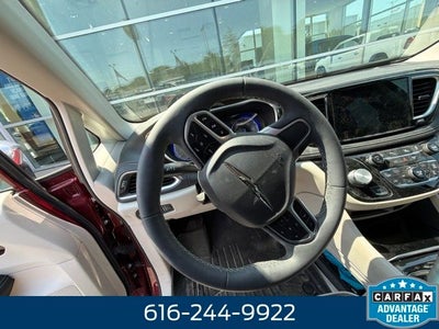 2023 Chrysler Pacifica Limited 3.6 Liter V6 7 Passenger 3rd Row Seating AWD