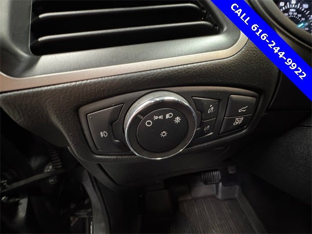 2022 Ford Edge SEL 2.0 Liter EcoBoost Turbocharged Leather Seating