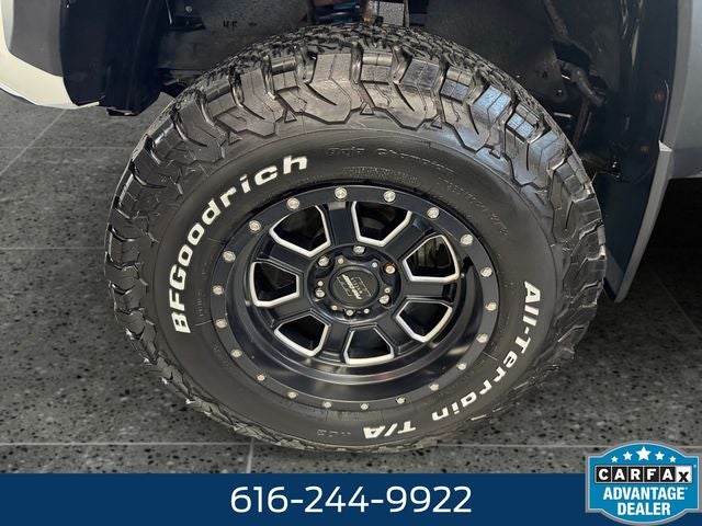 2020 Toyota Tacoma SR5 3.5 Liter V6 Doublecab 4WD