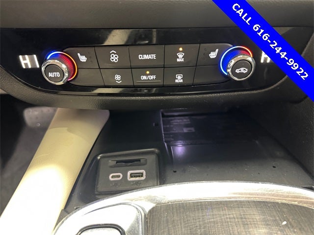 2022 Buick Enclave Essence 3.6 Liter V6 AWD 3rd Row Seating