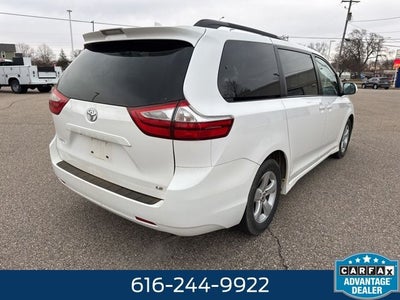 2018 Toyota Sienna LE 3.5 Liter V6 7 Passenger 3rd Row Seating