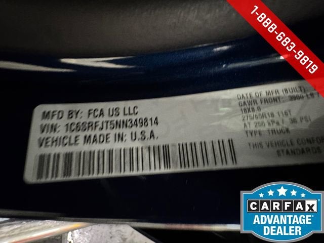 2022 RAM 1500 Laramie Crew Cab 4x4 5'7" Box