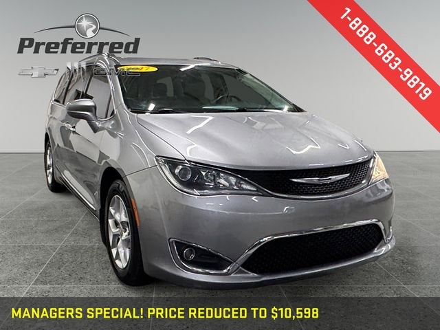 2017 Chrysler Pacifica Touring-L Plus