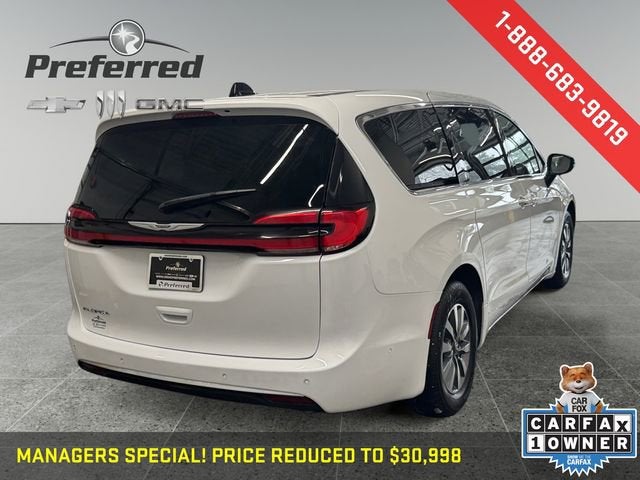 2024 Chrysler Pacifica Hybrid Select