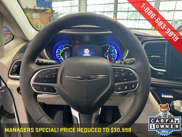 2024 Chrysler Pacifica Hybrid Select