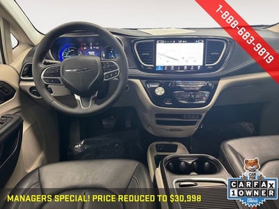 2024 Chrysler Pacifica Hybrid Select