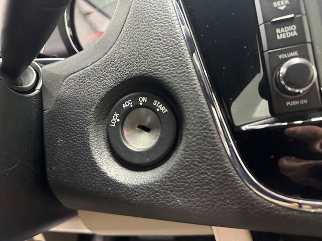 2011 Chrysler 200 Limited