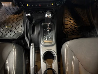 2017 Jeep Wrangler Unlimited Sahara 4x4