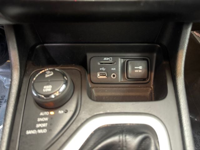 2016 Jeep Cherokee Overland