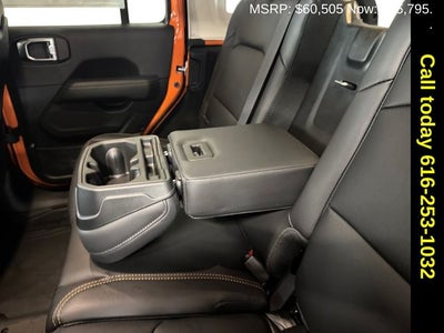 2025 Jeep Wrangler WRANGLER 4-DOOR SAHARA