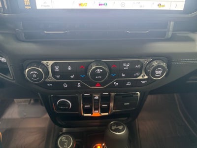 2027 Jeep Wrangler WRANGLER 4-DOOR SAHARA