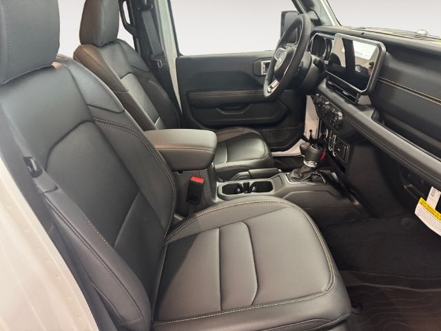 2027 Jeep Wrangler WRANGLER 4-DOOR SAHARA