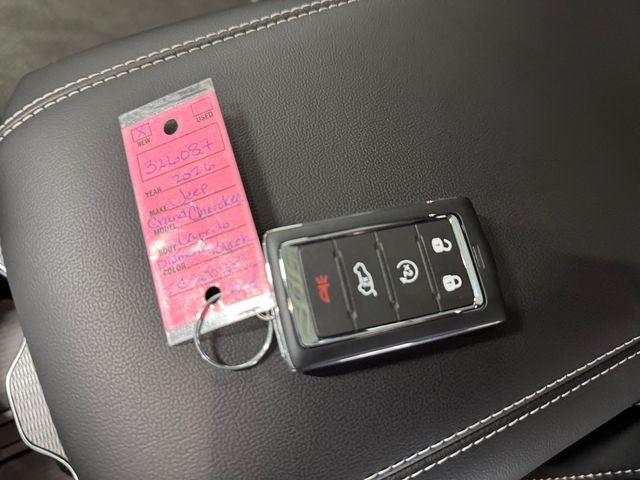 2026 Jeep Grand Cherokee GRAND CHEROKEE LAREDO ALTITUDE 4X4