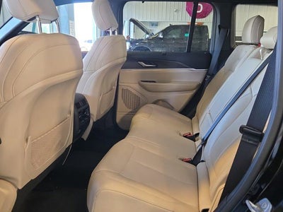 2025 Jeep Grand Cherokee Limited 3.6 Liter V6 4WD