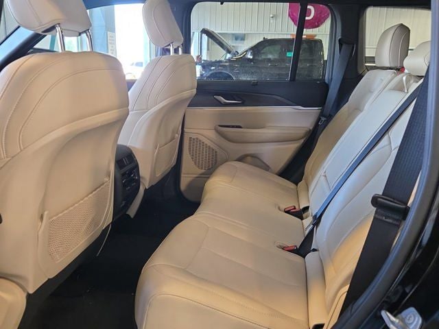 2025 Jeep Grand Cherokee Limited 3.6 Liter V6 4WD