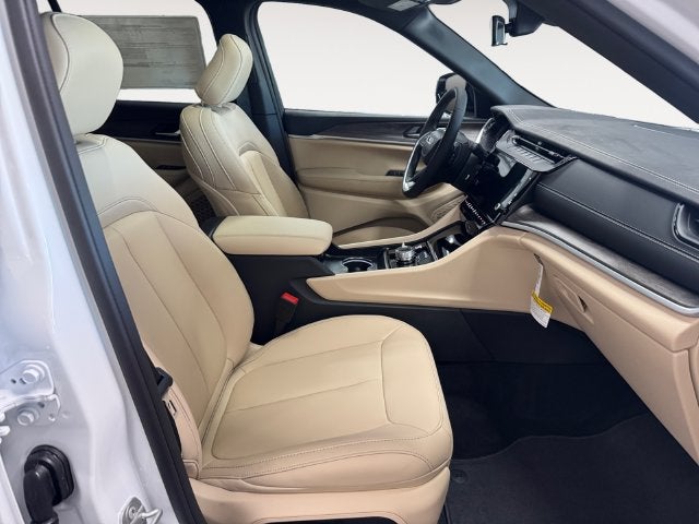 2027 Jeep Grand Cherokee GRAND CHEROKEE LIMITED 4X4