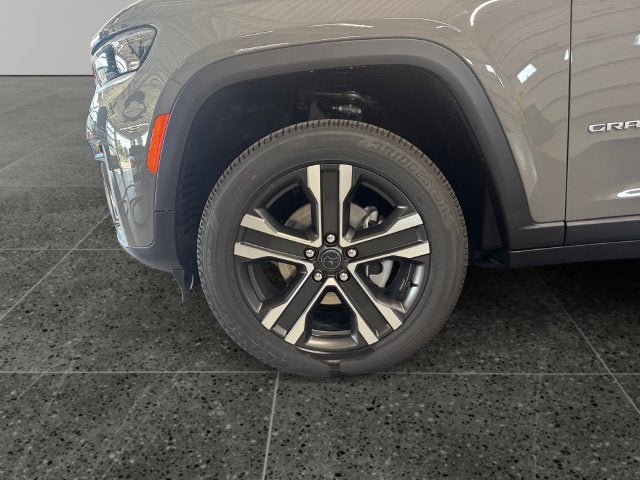 2027 Jeep Grand Cherokee GRAND CHEROKEE LIMITED 4X4