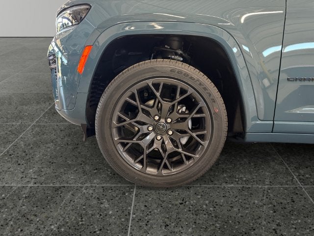 2027 Jeep Grand Cherokee GRAND CHEROKEE SUMMIT 4X4