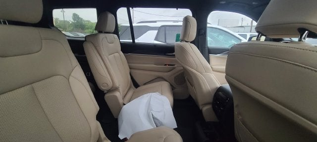 2025 Jeep Grand Cherokee L Limited 3.6 Liter V6 4WD