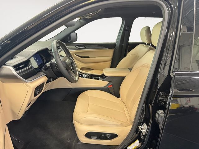 2025 Jeep Grand Cherokee L Limited 4x4