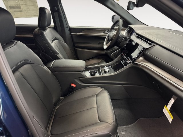 2027 Jeep Grand Cherokee L GRAND CHEROKEE L LIMITED RESERVE 4X4