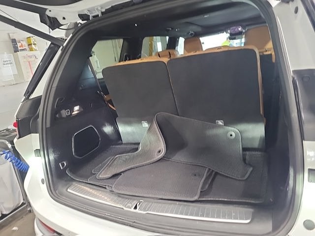 2025 Jeep Grand Cherokee L Summit 3.6 Liter V6 4WD