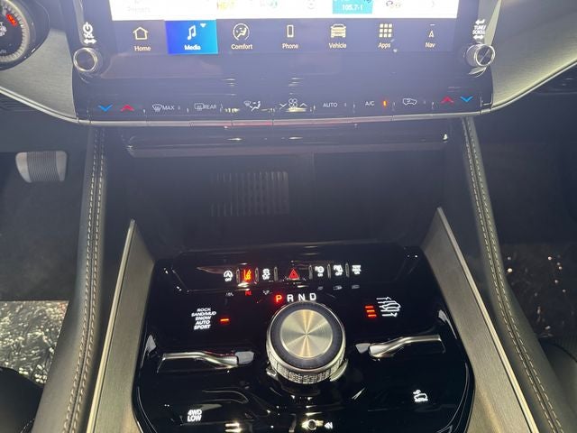 2026 Jeep Grand Wagoneer GRAND WAGONEER UPLAND 4X4