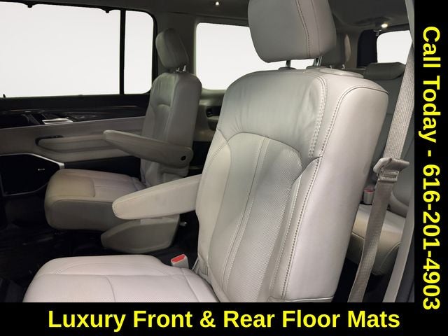 2022 Jeep Wagoneer Series III 4x4