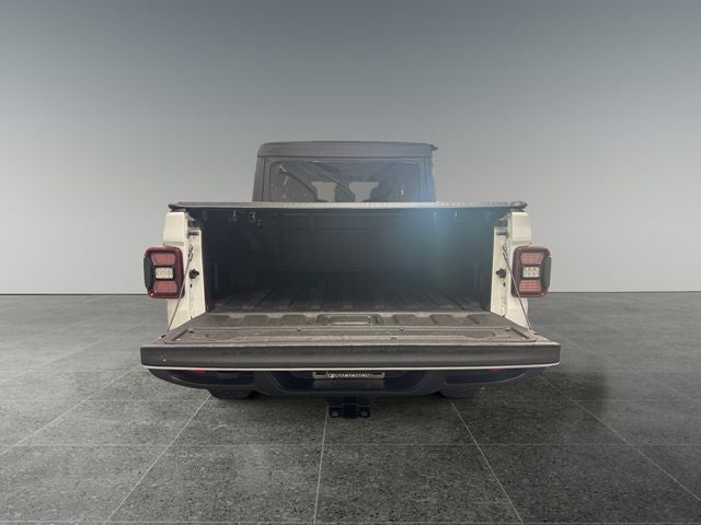 2025 Jeep Gladiator Willys 3.6 Liter V6 Automatic 4WD