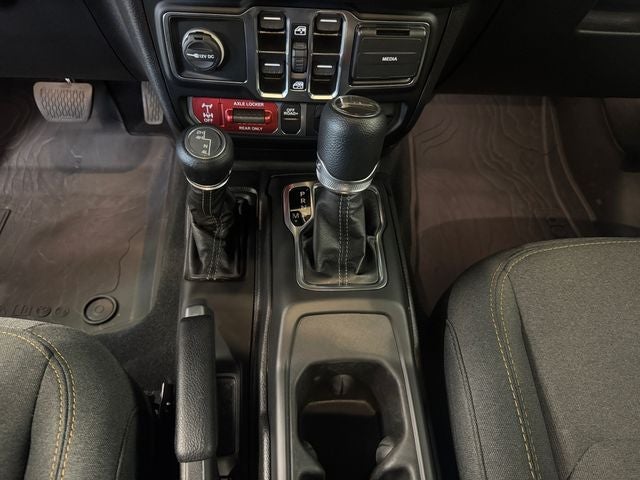 2025 Jeep Gladiator Willys 3.6 Liter V6 Automatic 4WD