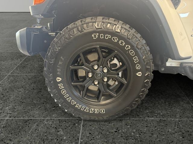 2025 Jeep Gladiator Willys 3.6 Liter V6 Automatic 4WD