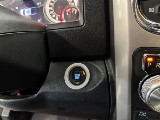 2017 RAM 1500 Laramie Quad Cab 4x4 6'4' Box