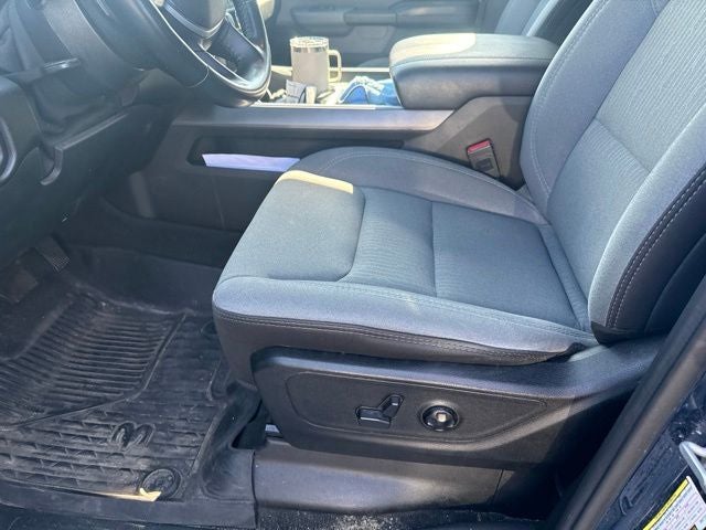2021 RAM 1500 Big Horn/Lone Star 5.7 Liter V8 Hemi Crew Cab 4WD