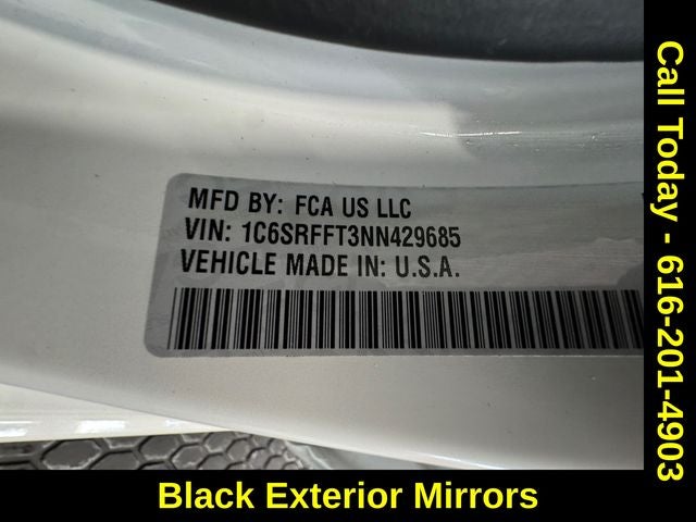 2022 RAM 1500 Big Horn Crew Cab 4x4 5'7' Box