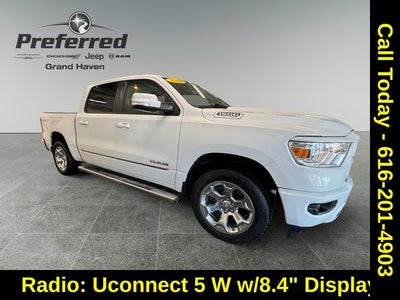 2022 RAM 1500 Big Horn Crew Cab 4x4 5'7' Box