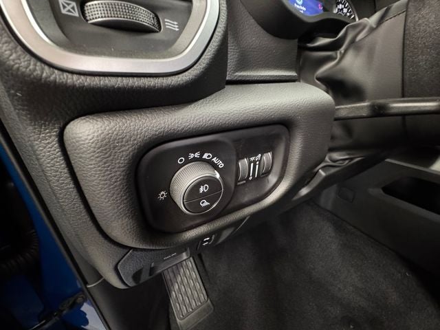 2026 RAM 1500 Big Horn Crew Cab 4x4 5'7' Box