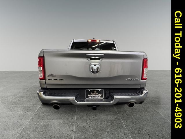 2022 RAM 1500 Big Horn Crew Cab 4x4 5'7' Box