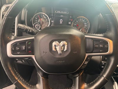 2020 RAM 1500 Big Horn Crew Cab 4x4 5'7' Box