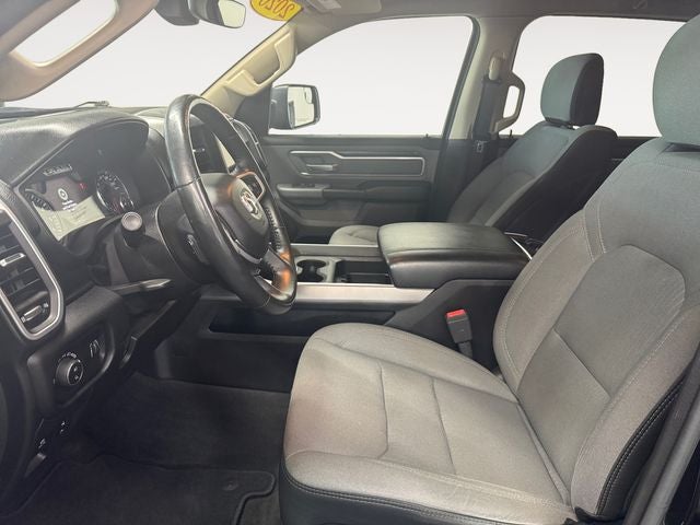 2020 RAM 1500 Big Horn Crew Cab 4x4 5'7' Box