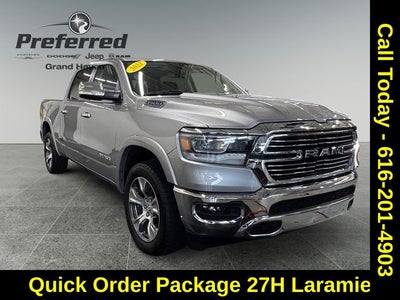 2022 RAM 1500 Laramie Crew Cab 4x4 5'7' Box