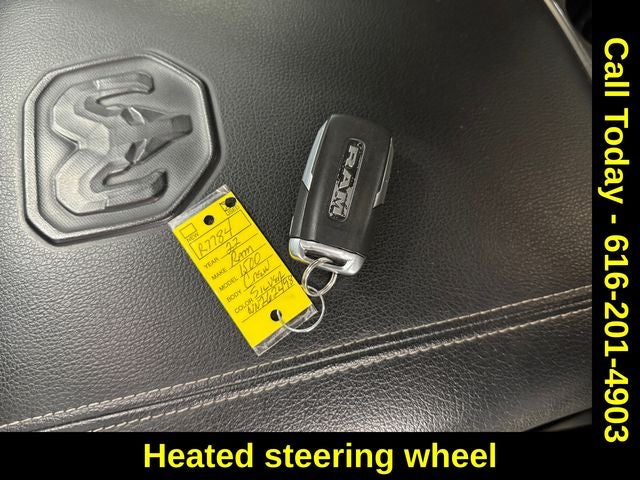 2022 RAM 1500 Laramie Crew Cab 4x4 5'7' Box