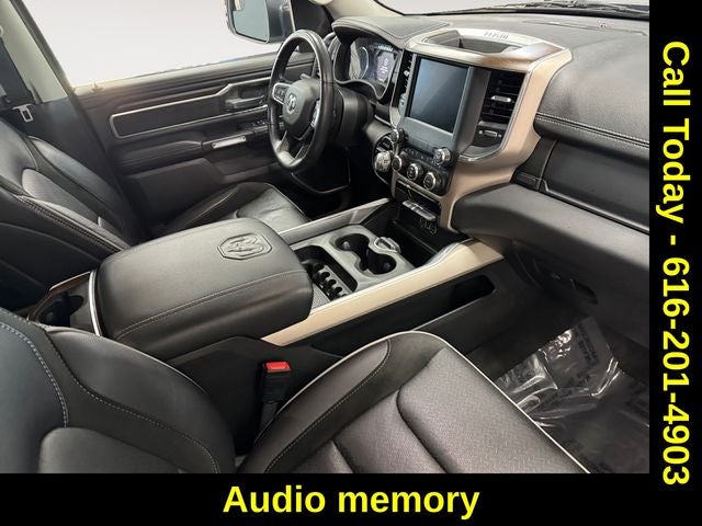 2022 RAM 1500 Laramie Crew Cab 4x4 5'7' Box