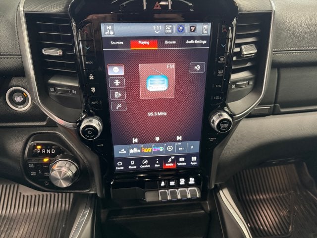2023 RAM 1500 Laramie Crew Cab 4x4 5'7' Box